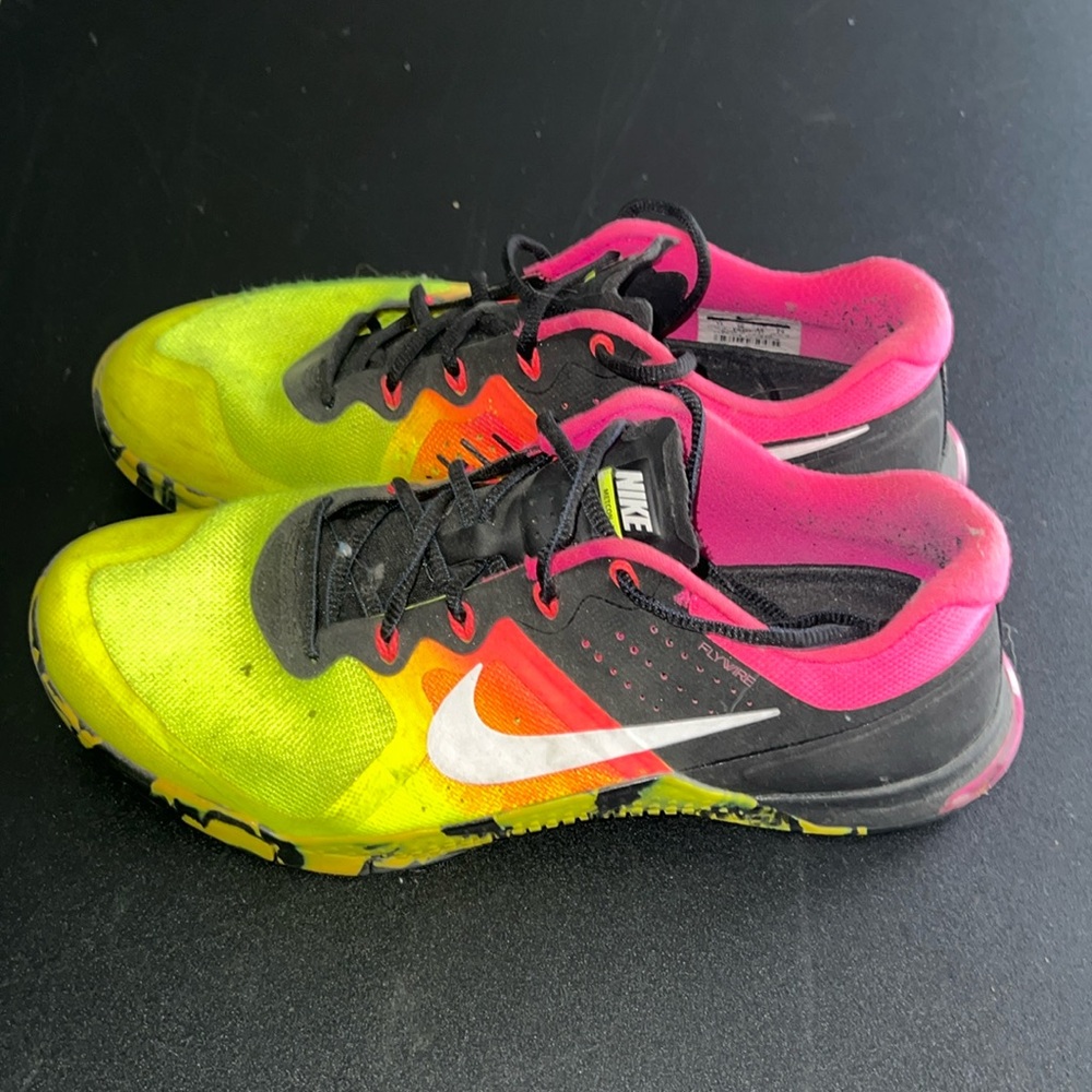 Men’s Nike Met con 2 size 11 EUC tropical colorway CrossFit